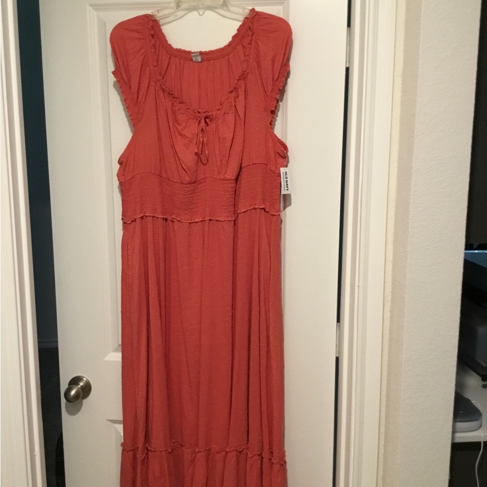 Old Navy Coral Sleeveless Maxi Dress